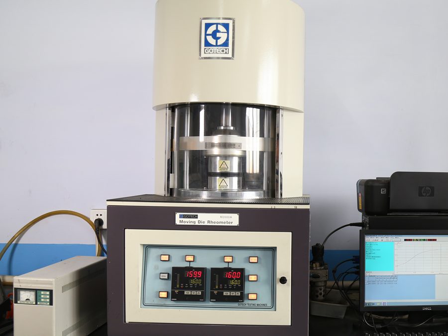 laboratorio de manguera de goma