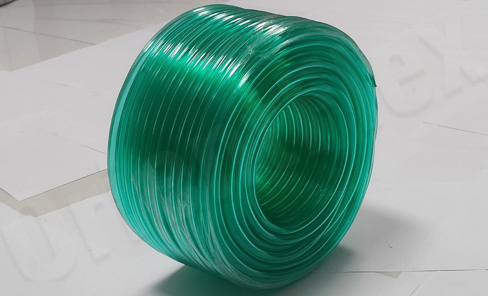 tubo transparente de plástico